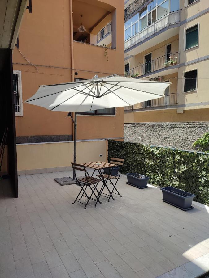 Appartamento Incantevole Con Parcheggio E Giardino カターニア エクステリア 写真