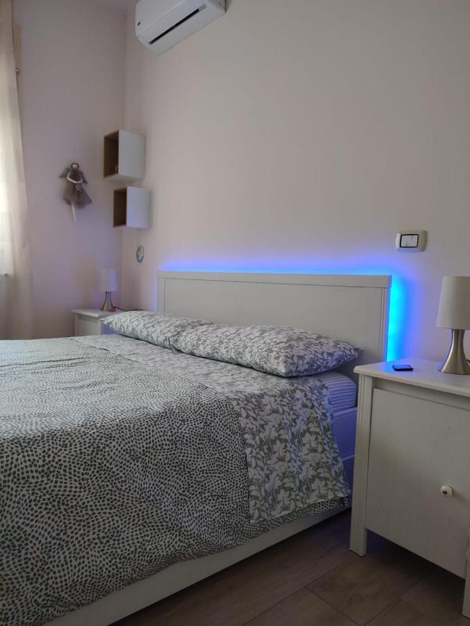 Appartamento Incantevole Con Parcheggio E Giardino カターニア エクステリア 写真