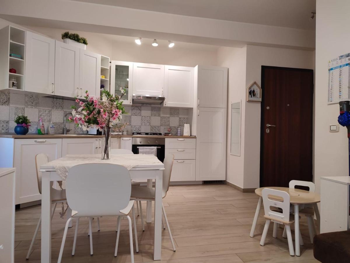 Appartamento Incantevole Con Parcheggio E Giardino カターニア エクステリア 写真